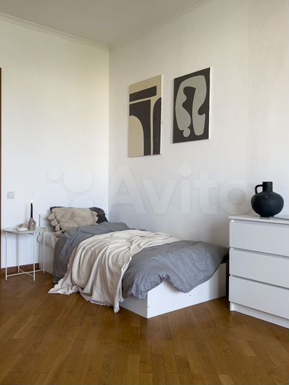 Комната 25 м² в 4-к., 12/17 эт.