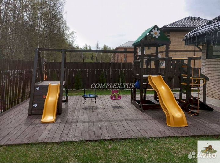 Детская спортивная площадка уличная