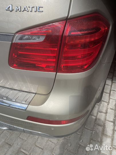 Задний бампер в сборе