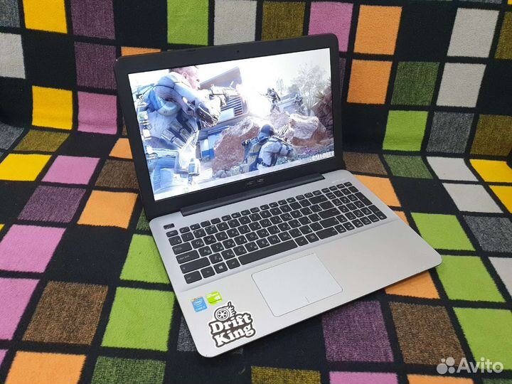 Ноутбук asus X555LN озу 6Гб HDD 500гб