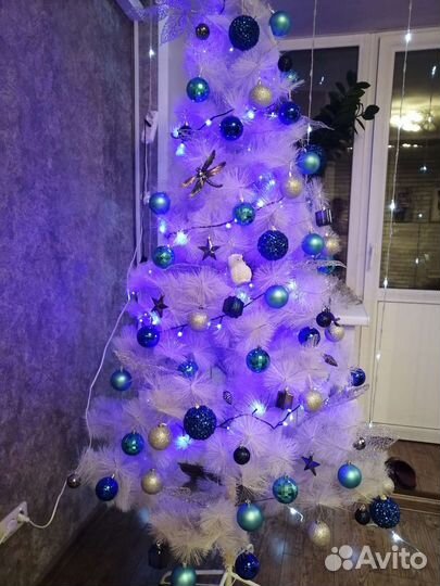 Елка искусственная 210