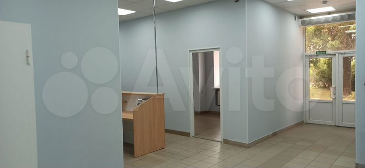 Помещение под медицинский центр, 247.5 м²
