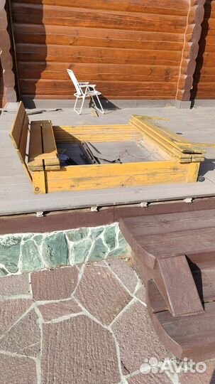 Песочница с крышкой