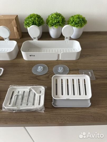 Мыльница для ванной кухни 3 с крючками цена за все