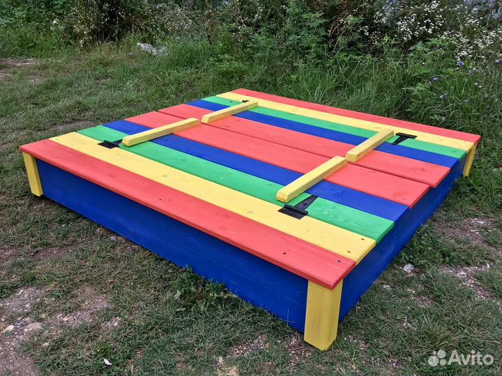 Детская песочница с крышкой