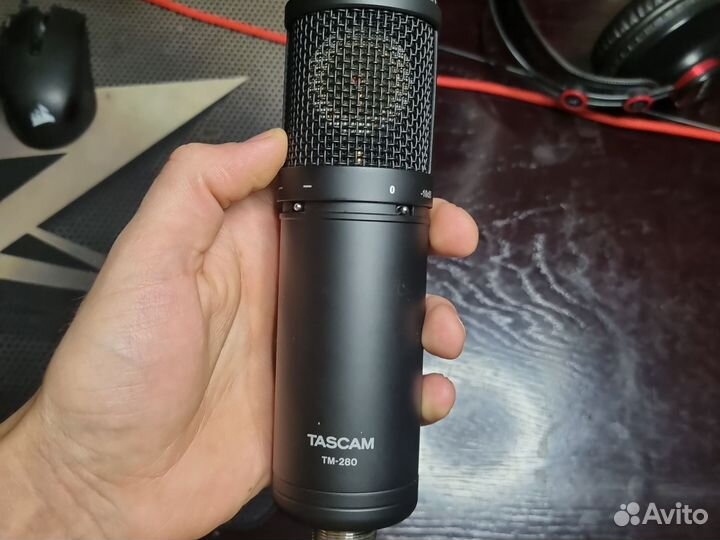 Студийный микрофон tascam TM-280