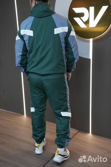 Спортивный костюм Nike из 90-х