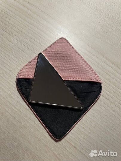 Зеркало Prada