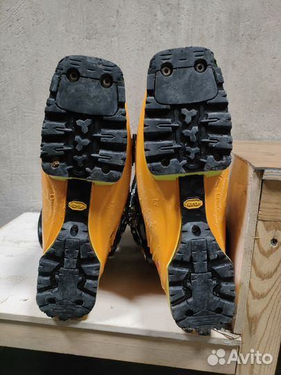 Горнолыжные ботинки Ски Тур Scarpa Freedom RS 26.5