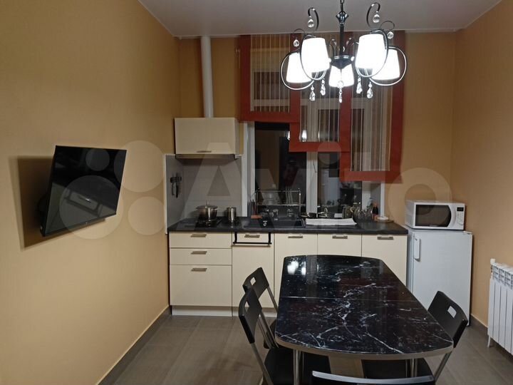 3-к. квартира, 65 м², 1/2 эт.