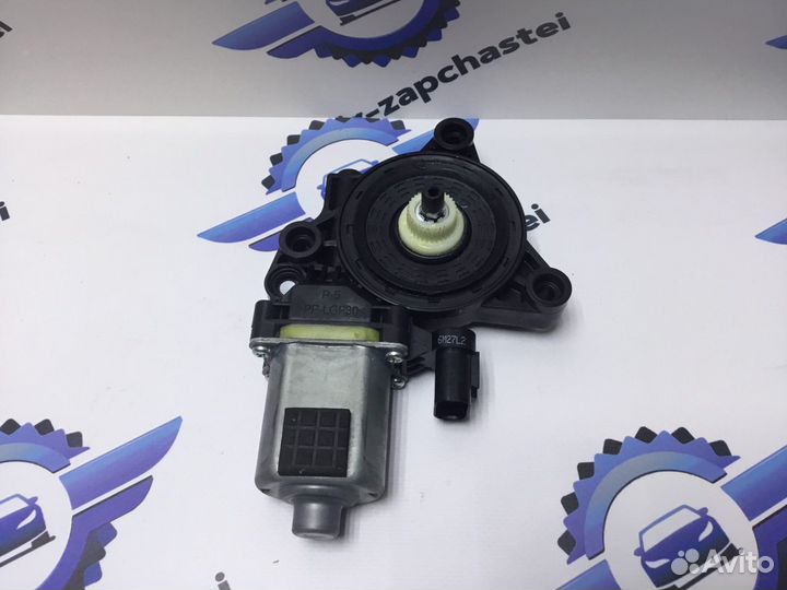 Моторчик стеклоподъемника задний правый Tucson 3