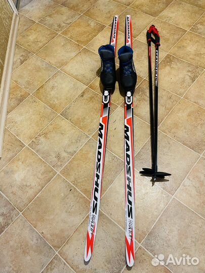 Беговые лыжи