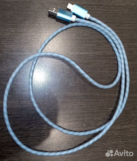 Кабель Lightning-USB remax