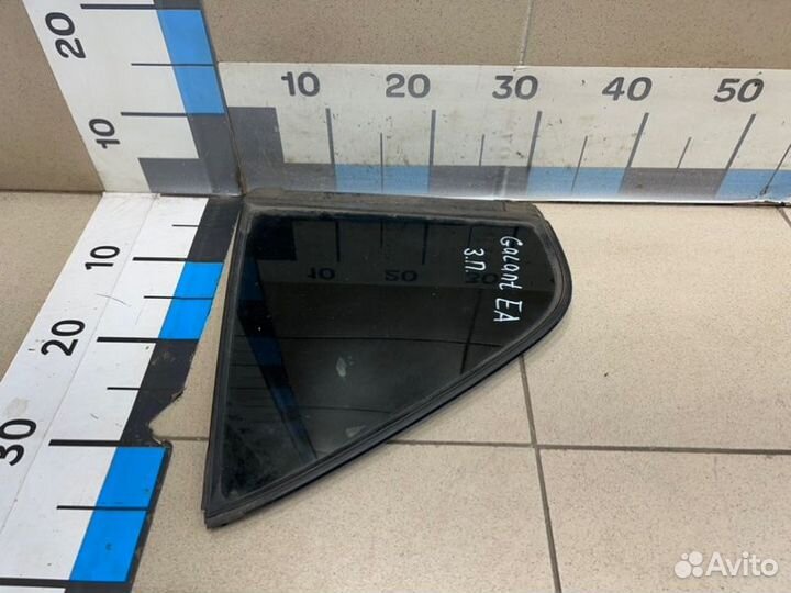 Стекло двери задней правой (форточка) Mitsubishi