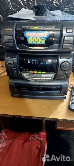 Музыкальный центр