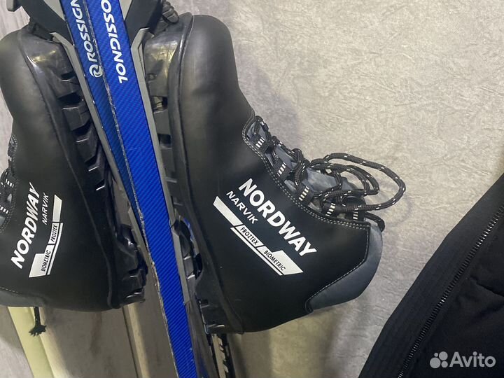 Лыжные ботинки