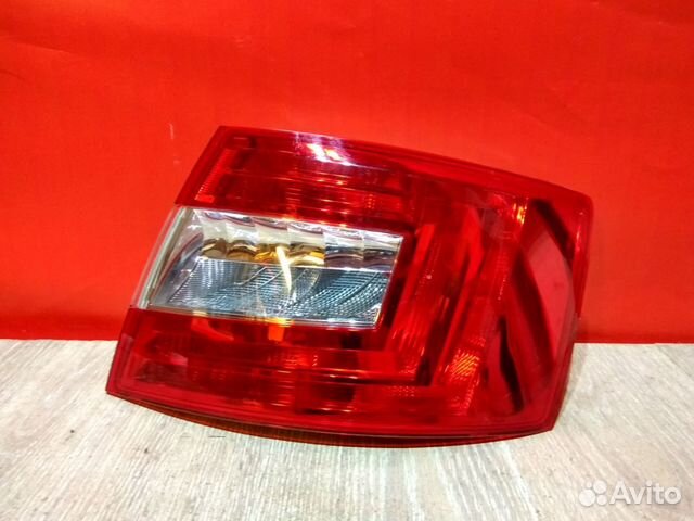 Задний правый фонарь Шкода Октавия А7