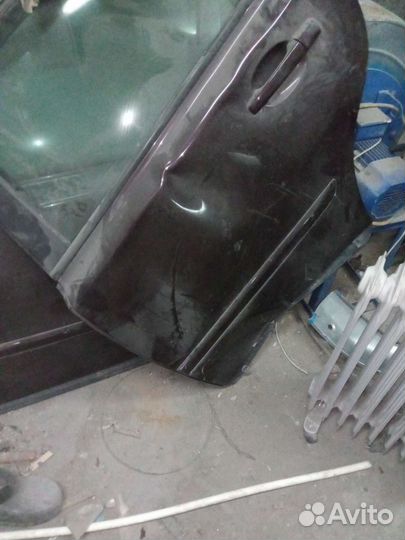 Двери Вольво s40