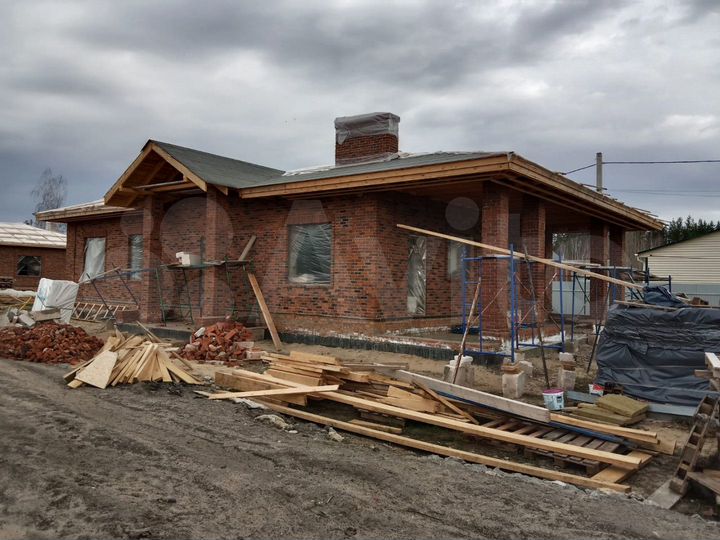 Дом 200 м² на участке 12 сот.