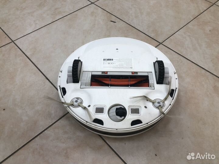 Робот пылесос Xiaomi MI vacuum mop essential