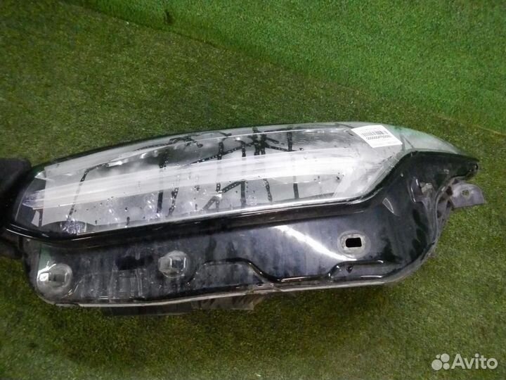 Фара левая Volvo XC90