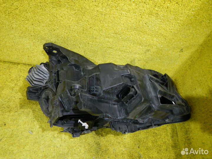 Фара левая Mercedes-Benz GLA-Class