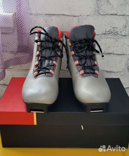 Лыжные ботинки nordway 38 р