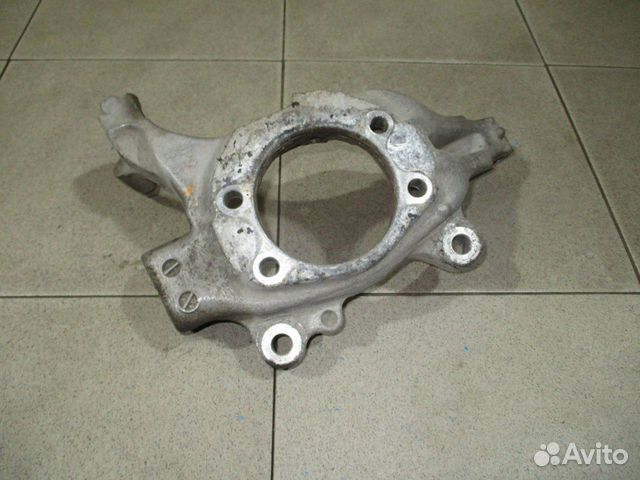 Кулак поворотный передний правый Nissan Murano 2