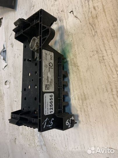 Блок предохранителей Opel Astra J