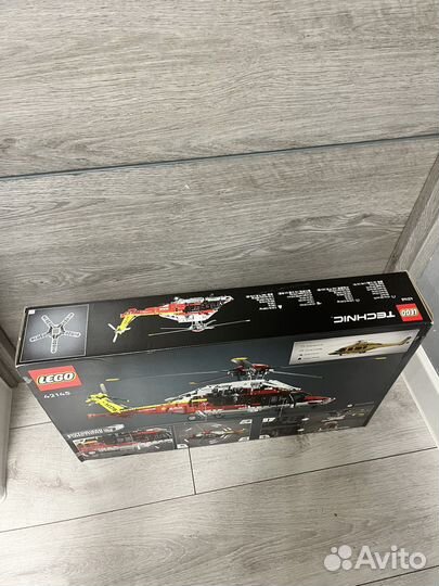 Новый Lego technic 42145