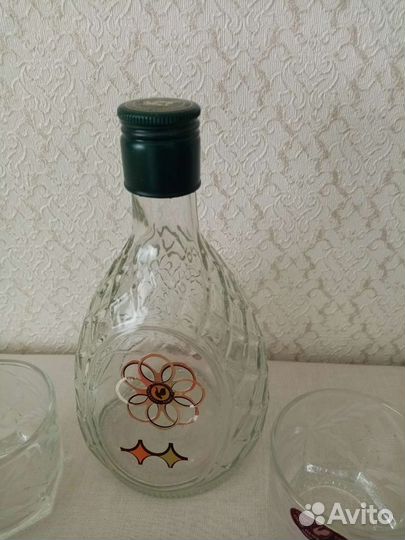 Графин с рюмками