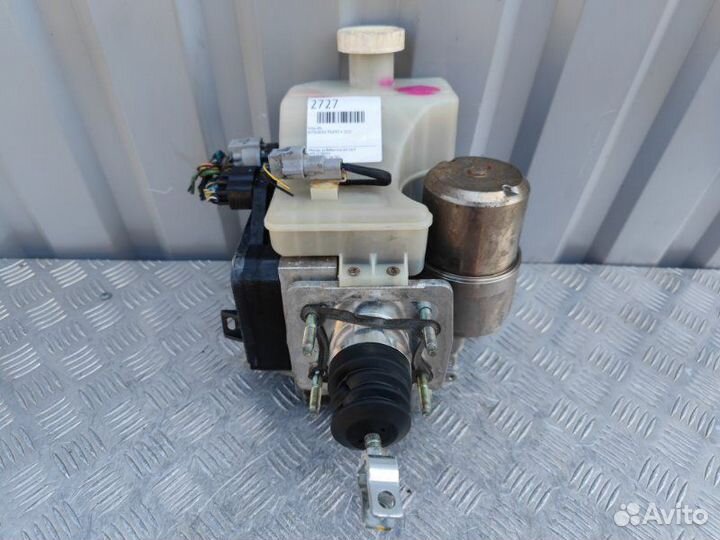 Блок ABS Mitsubishi Pajero 4 2010