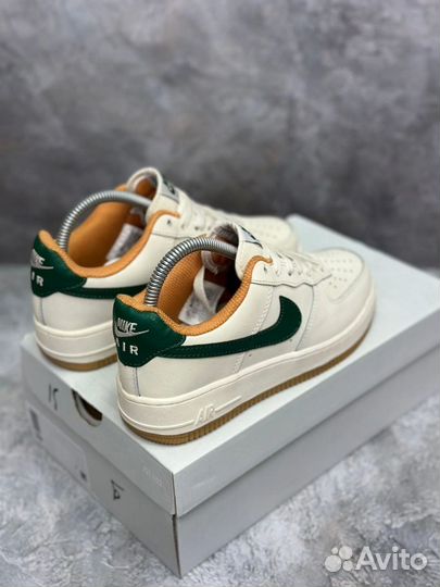 Кроссовки женские Nike air force кожа