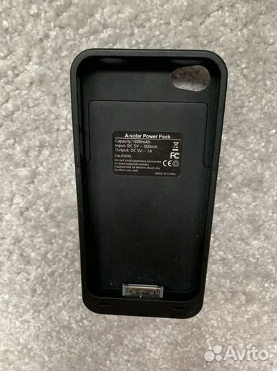 Зарядка-чехол на солнечной батарее для iPhone 4