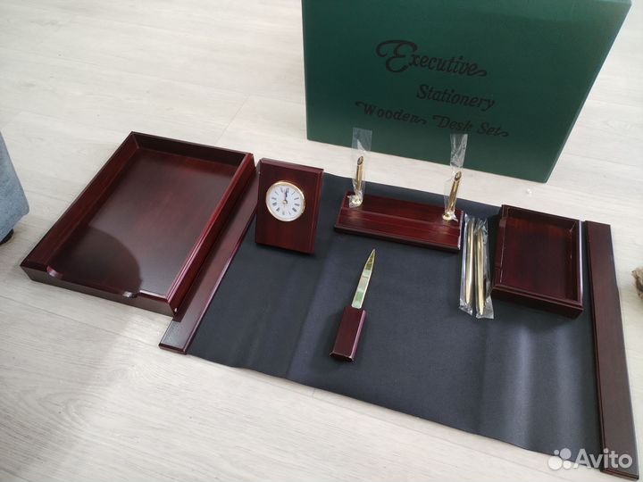 Настольный набор руководителя