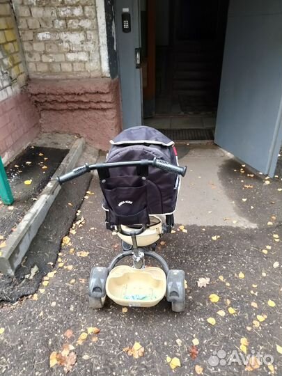 Трехколесный велосипед