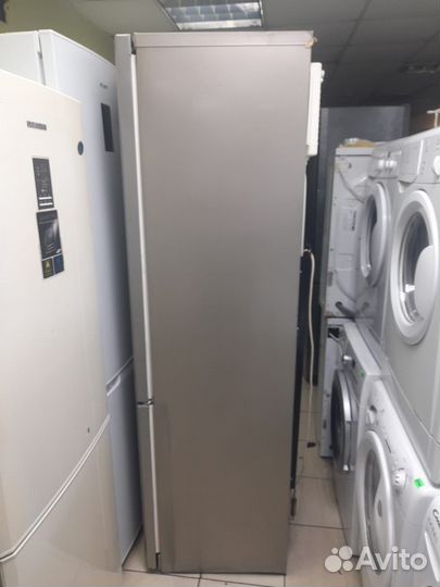 Холодильник Ariston Hotpoint