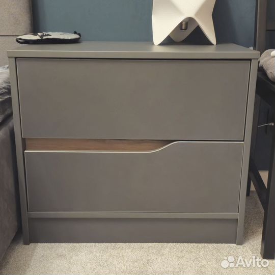 Тумба прикроватная