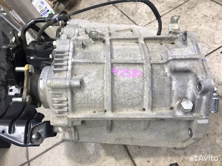 Раздатка Toyota Land Cruiser LC 200