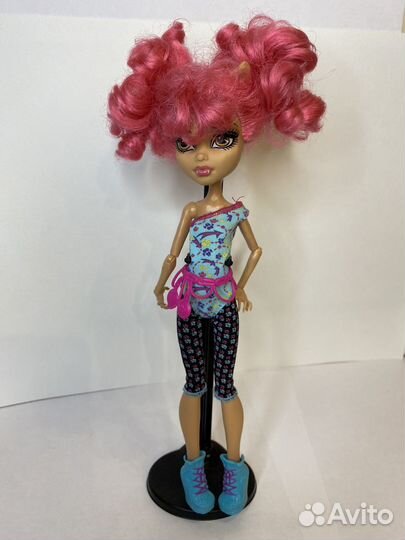 Кукла Монстер Хай хоулин вульф