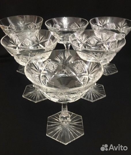 Хрустальные бокалы креманки