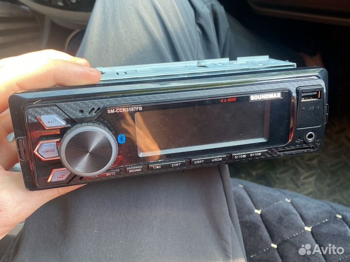 Продам магнитолу