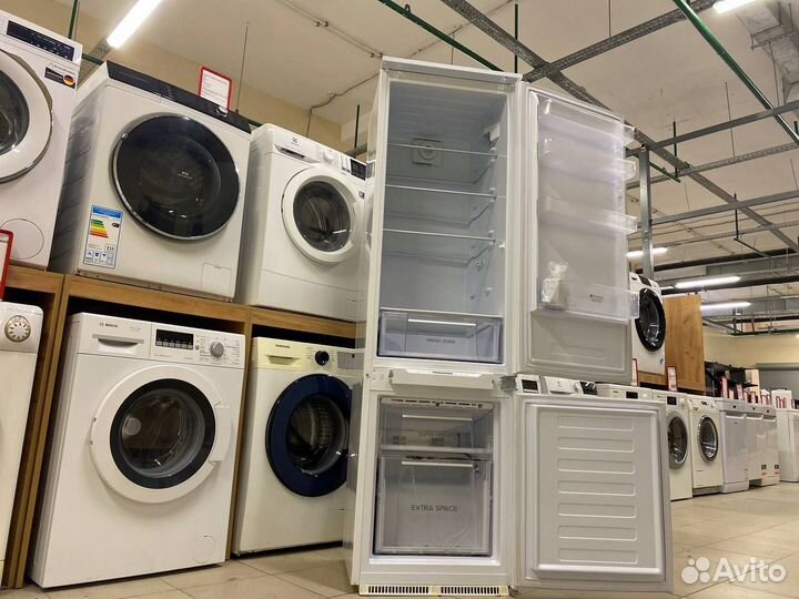 Встраиваемый холодильник Hotpoint BCB 33 Aa F