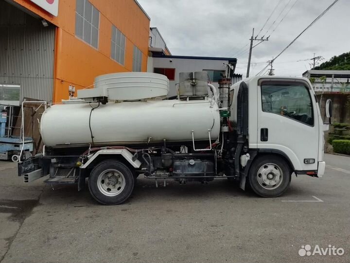 Ассенизатор 3.7 куб.м. Isuzu Elf 2014 г