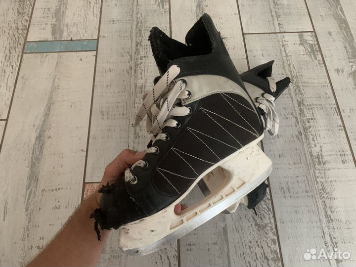 Коньки хоккейные 39 размер