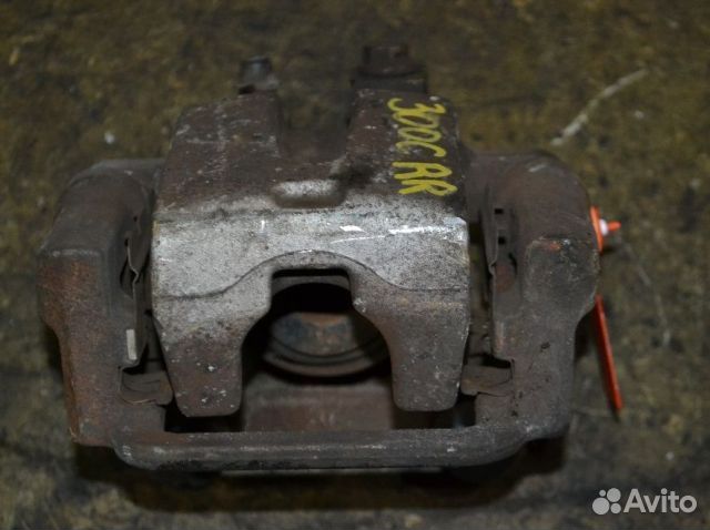 Суппорт RR Chrysler 300C I