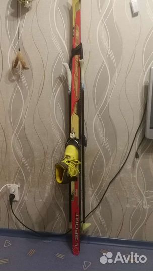 Беговые лыжи