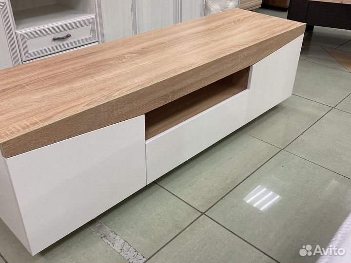 Тумбы под телевизор