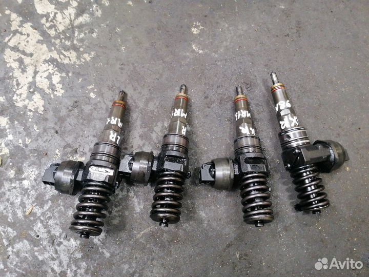 Форсунка Volkswagen Golf