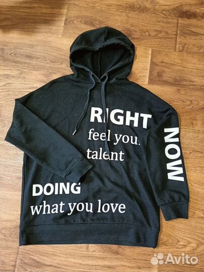 Пакет женских вещей, аксессуаров и косметики